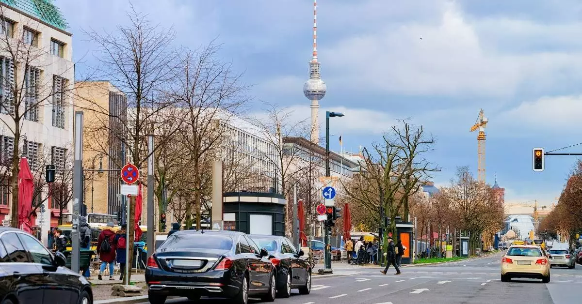 Clear sky and pleasant day in Mitte, Berlin